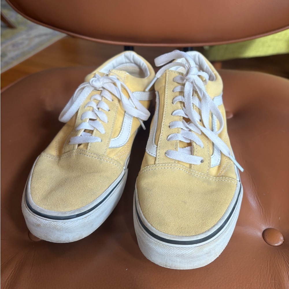 Vans Yellow and White Low Top Shoes Women’s size 7.5